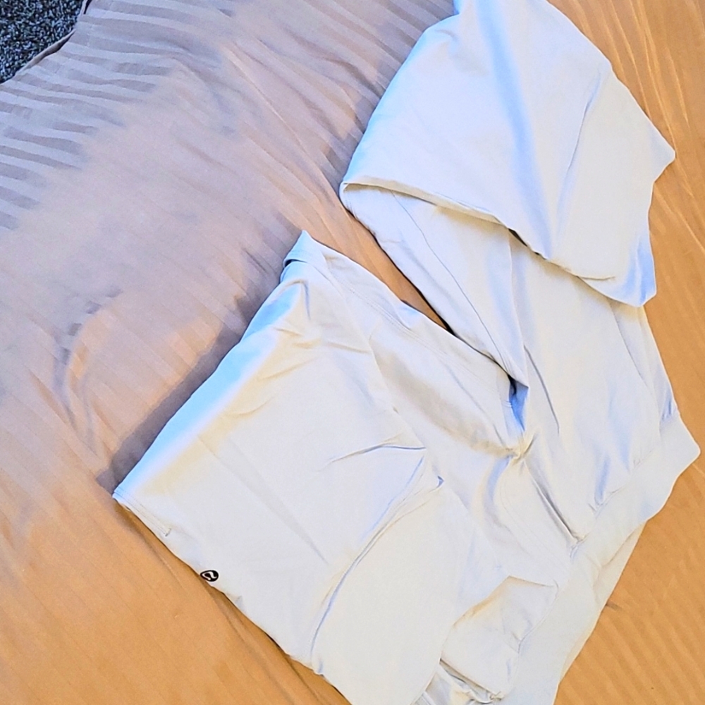 Lululemon pants